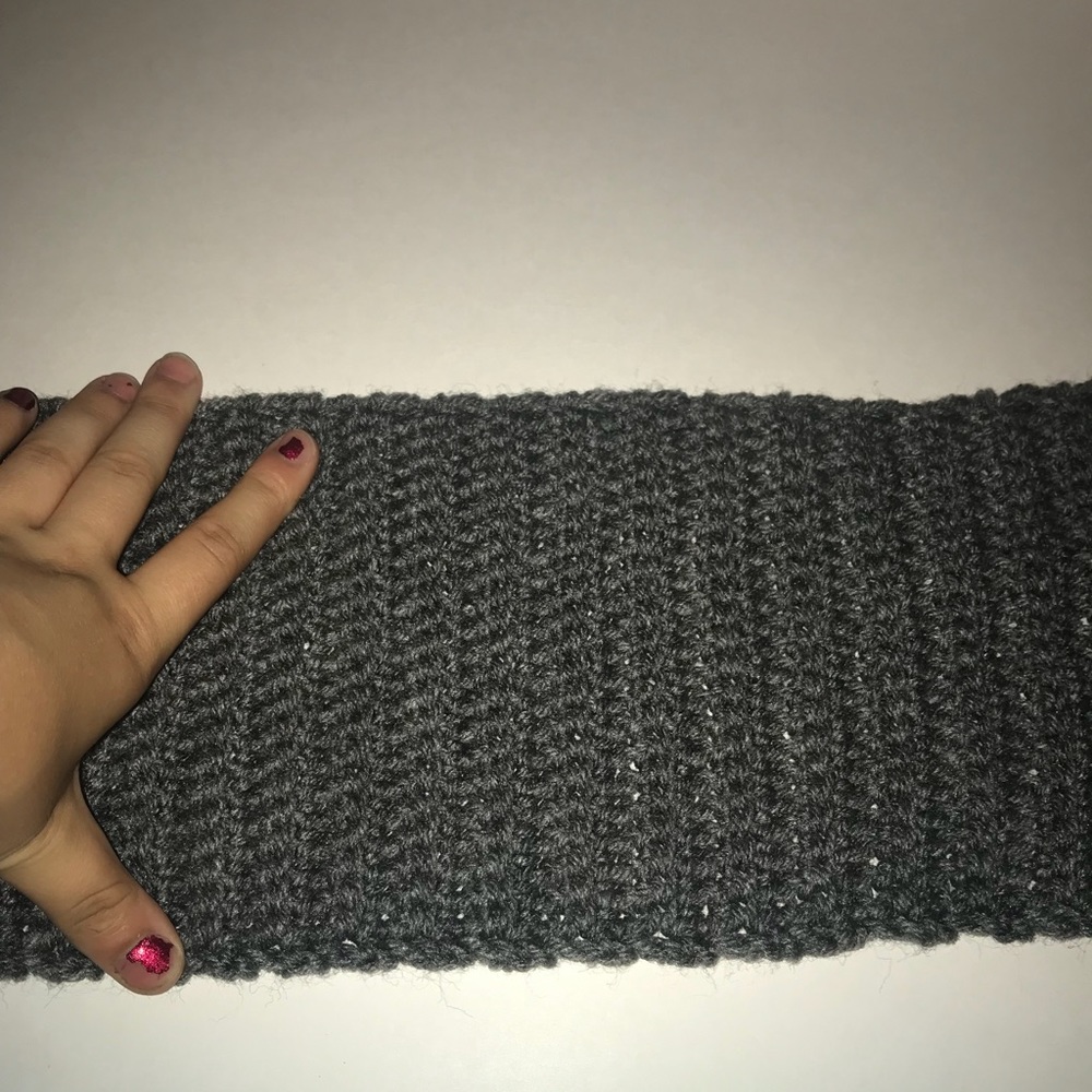 Scarf - Picture 3 of 4